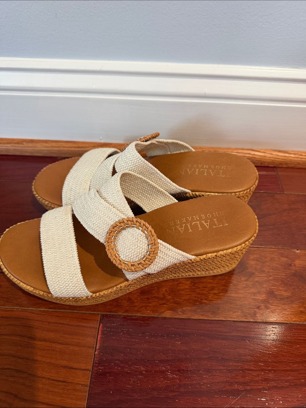 Italian Shoemakers Cream Woven Wedge Slides with Tan Footbed size 8 VGUC - Picture 3 of 4